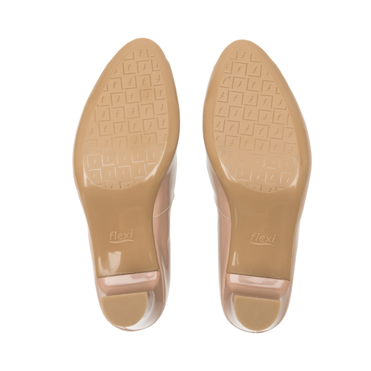 Women's Shoe with Comfort Walk Technology Style 124404 Nude