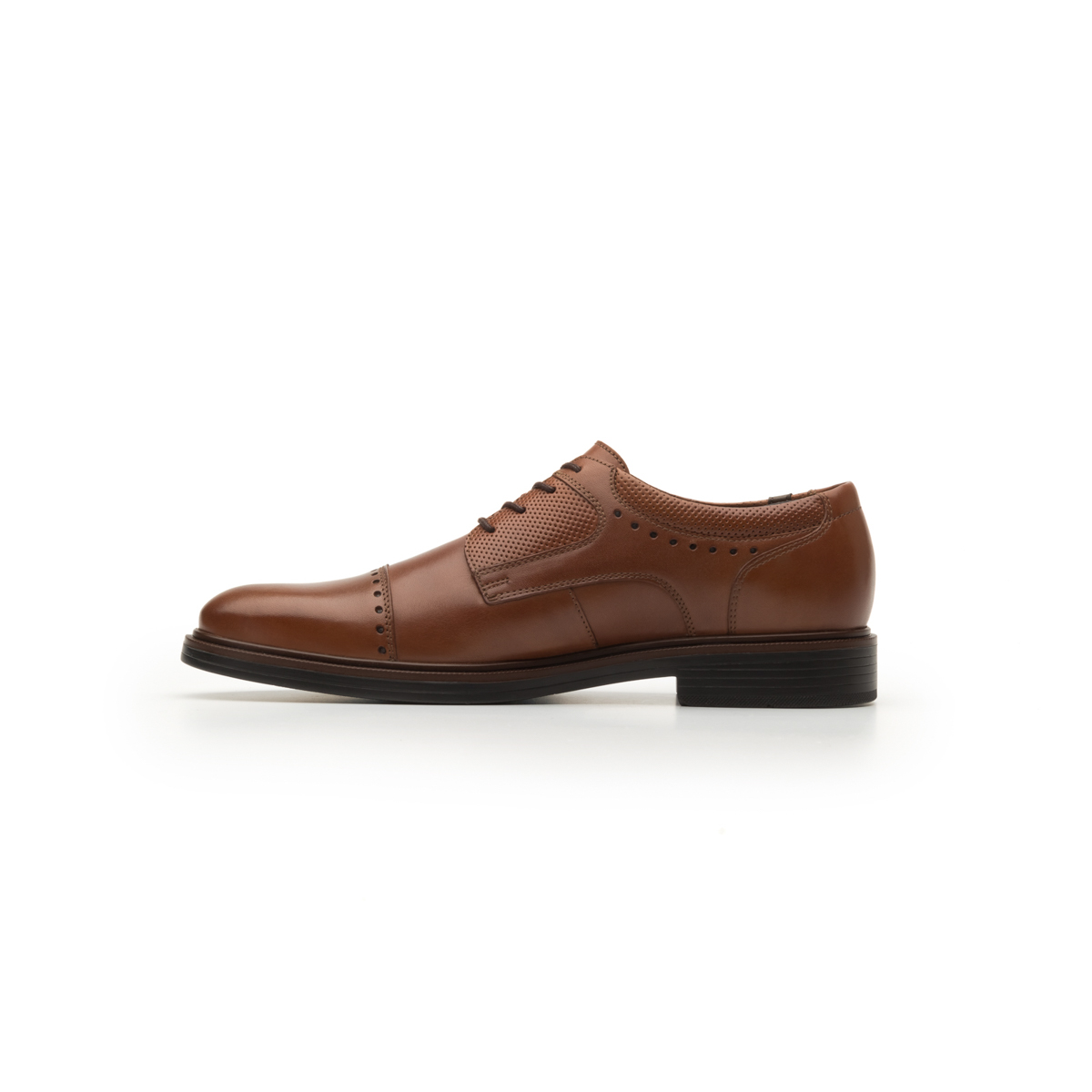 Zapato De Vestir Para Salir Flexi Con Perforado En Puntera Para Hombre - Estilo 400102 Tan