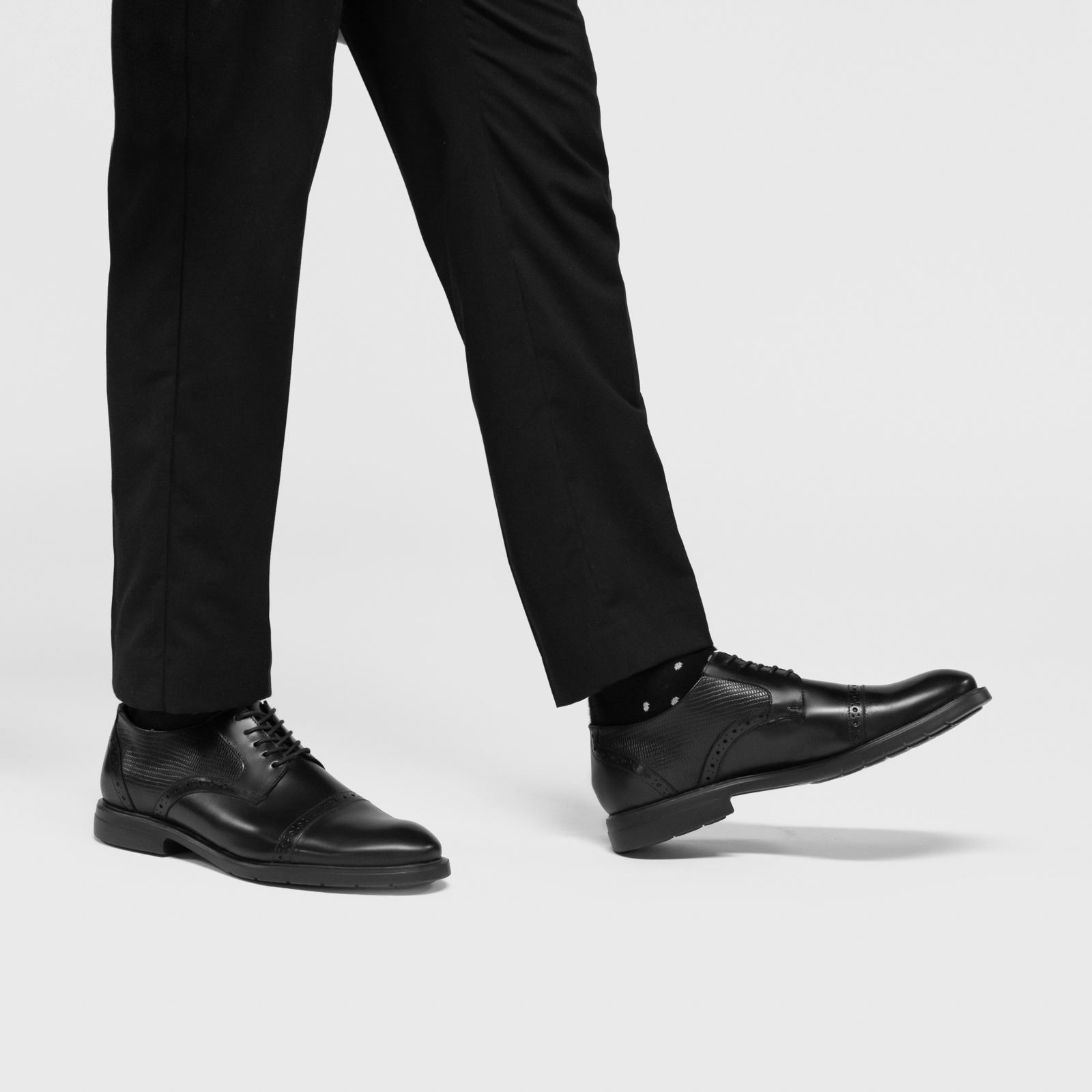 Quirelli Men's Derby Shoe with Extra Lightweight Sole Style 702102 Black